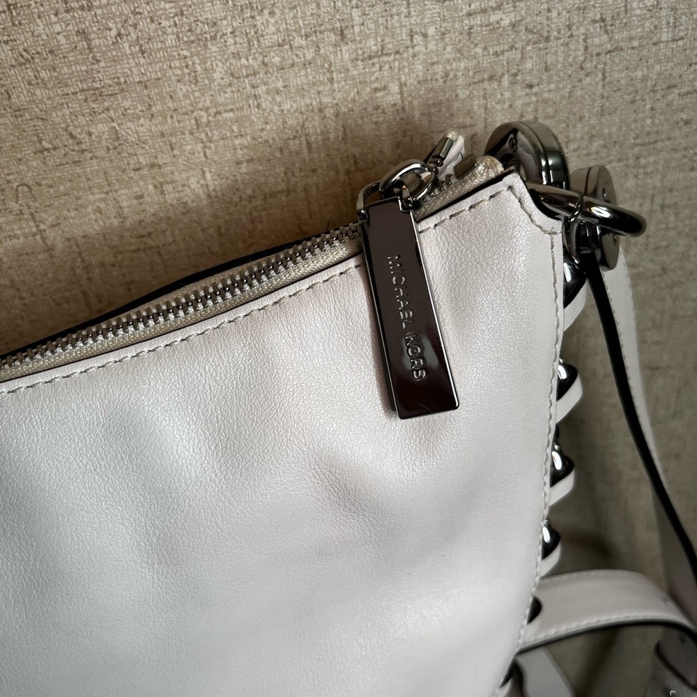 Michael Kors White Studded Shoulder Bag - Picture 8 of 16